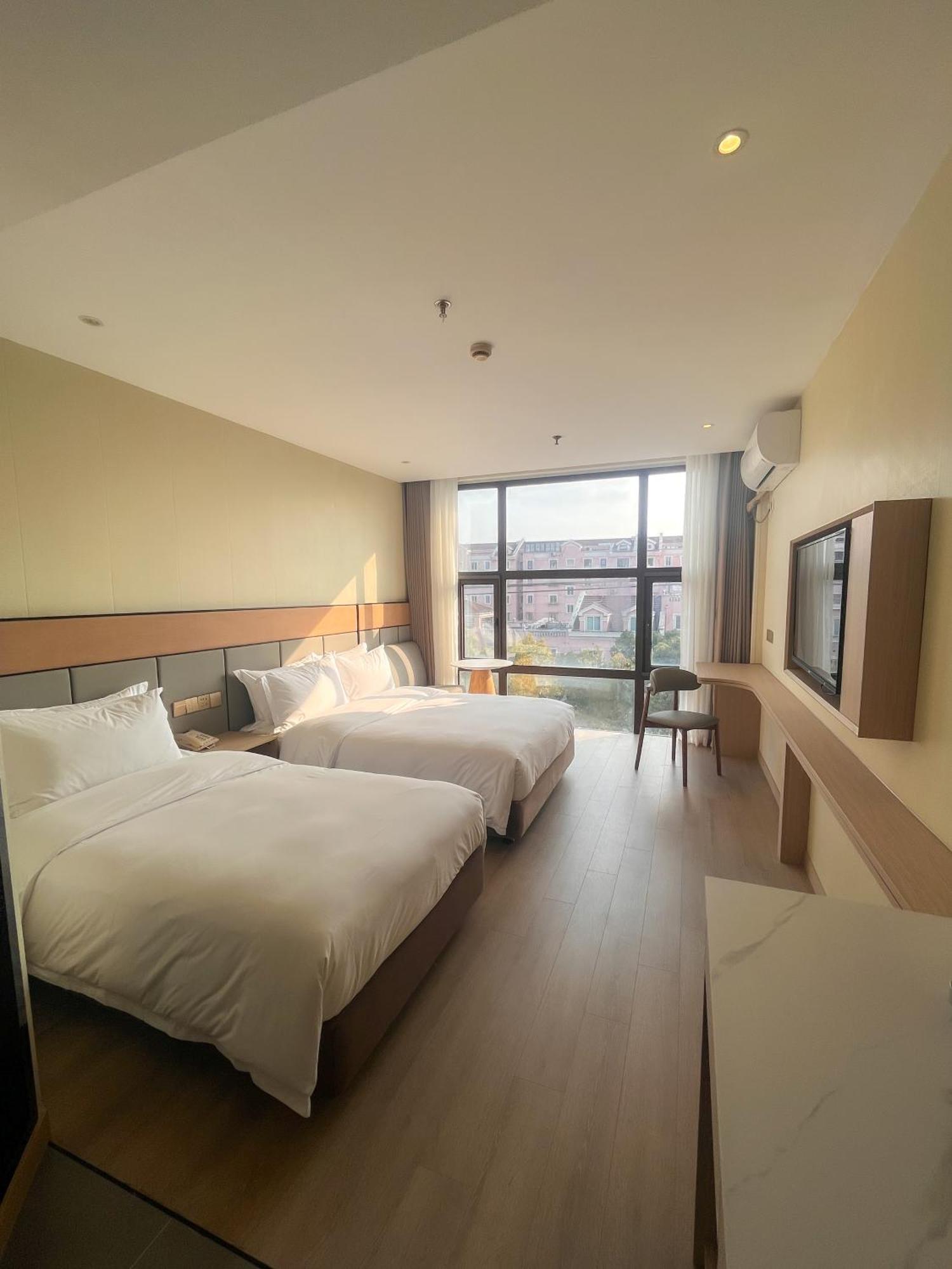 Shanghai Joyful Star Hotel-Free Shuttle Bus To Pudong Airport And Disneyland Exterior photo